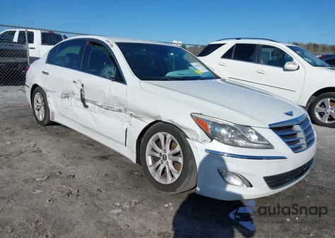2012 Hyundai Genesis 3.8 z USA, uszkodzony, nr VIN KMHGC4DD7CU177261